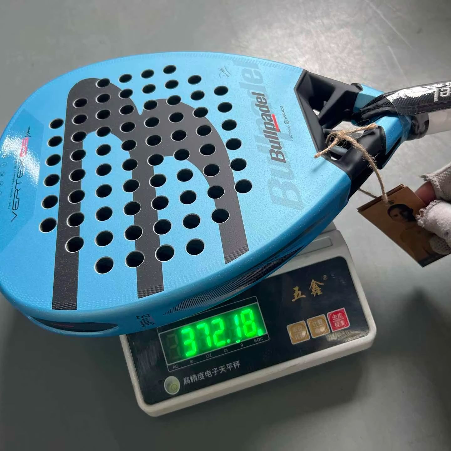 مضرب بادل بولباديل 12K من أليا - مراجعة Badminton Racket Carbon وسعره